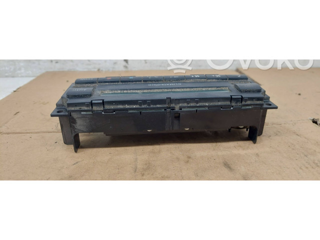 Блок управления климат-контролем    Skoda Octavia Mk1 (1U)