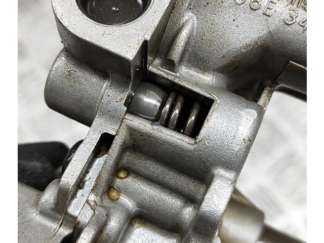 Масляный насос CTUB 06E115105 Audi A5