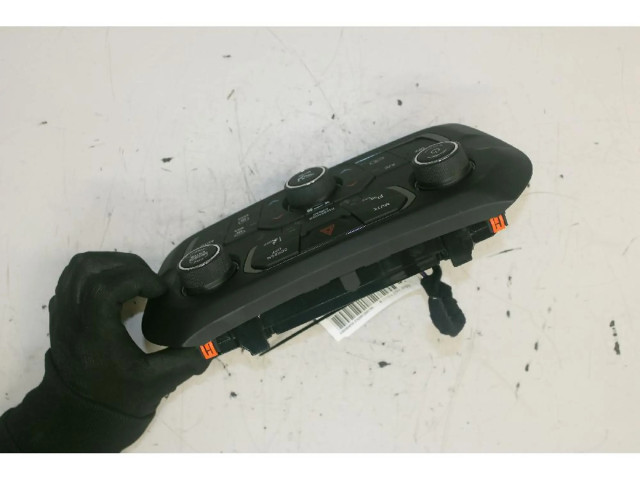 Блок управления климат-контролем Jeep Renegade