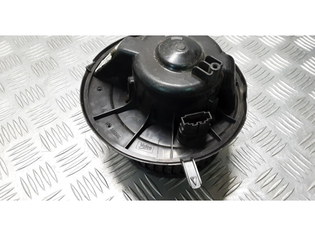 Вентилятор печки N031269U Volkswagen Caddy