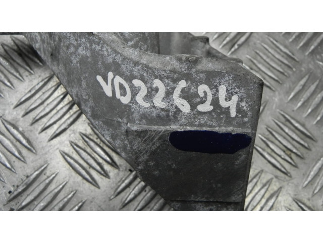 Кронштейн охладителя EGR