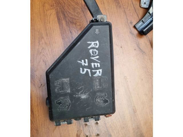 Блок предохранителей  68376   Rover 75    