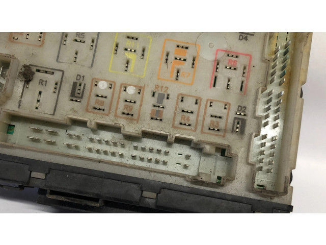 Блок предохранителей  D0018   Ford Galaxy    