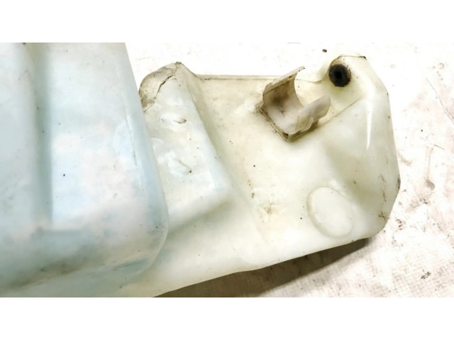 Бачок оконной жидкости    