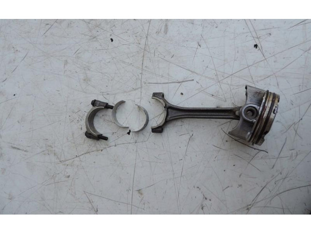 Píst    Opel Corsa F     