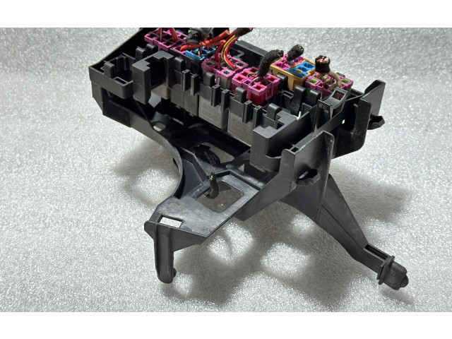 Pojistková skříňka 4M8919605M, 4M8919605M Audi Q7 4M 2017