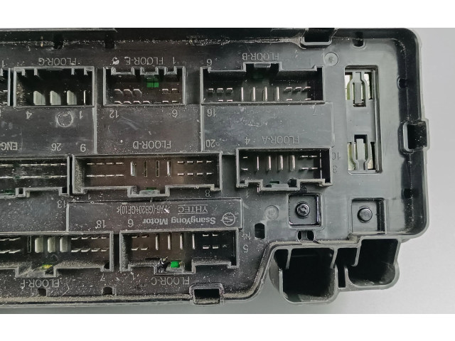 Блок предохранителей 8238036820 SsangYong Rexton