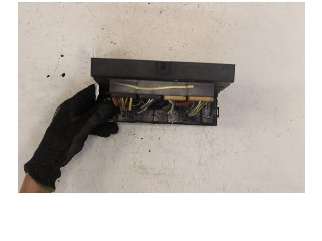 Блок предохранителей 8P0907279N   Audi TT TTS Mk2    