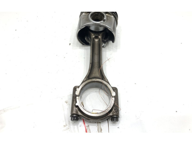  Поршень с шатуном  04BC  Skoda Fabia Mk3 (NJ)  