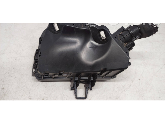 Блок предохранителей 5WA907361A Skoda Octavia Mk4