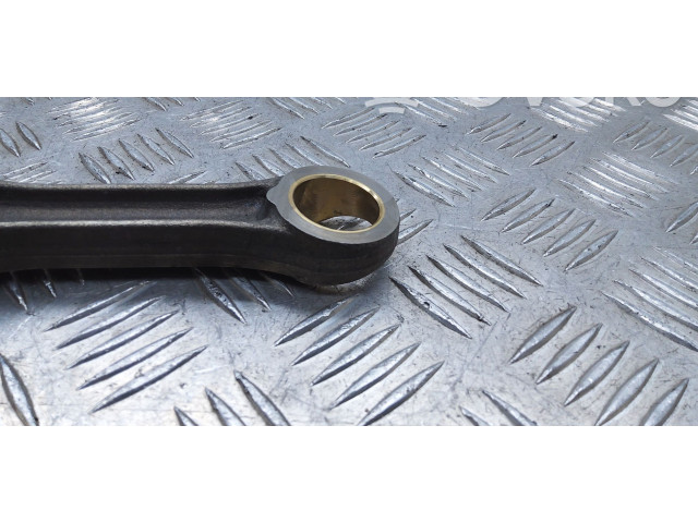 Шатун Skoda Octavia Mk3 (5E)