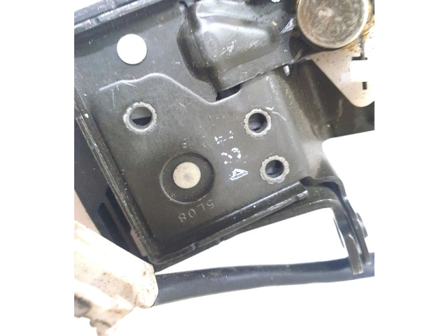 Замок багажника Mazda 3 I 2003 - 2006 года