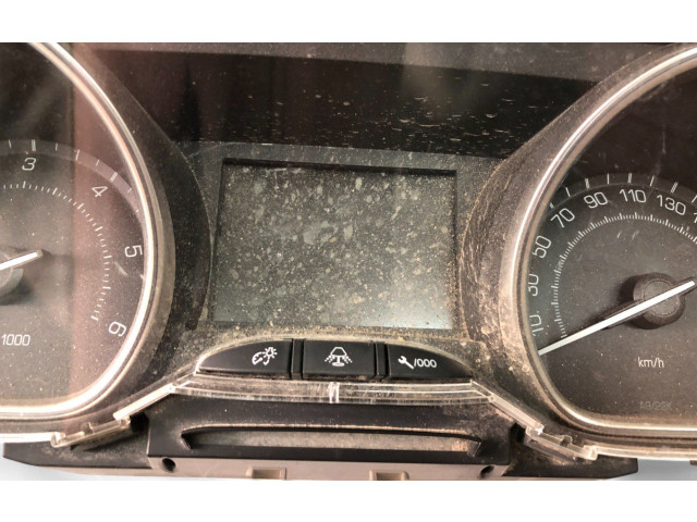 Панель приборов 9805396580 Peugeot 2008 I