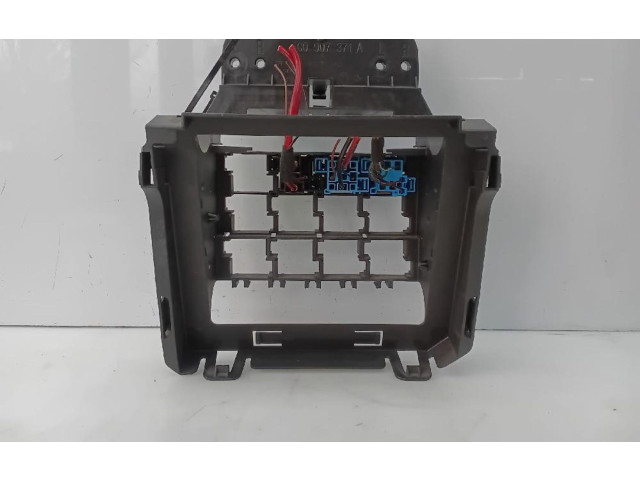 Блок предохранителей 6c0907371a   Skoda Rapid (NH)    