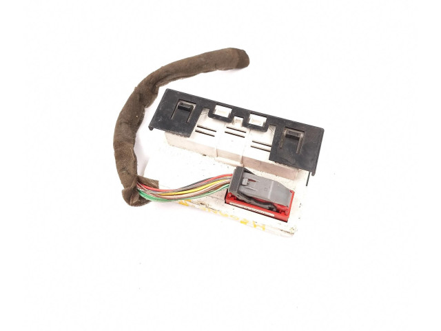 Дисплей    8200107839, 216676711   Renault Megane II