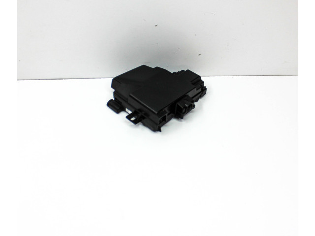   Pojistková skříňka 101327200F   Tela Model S 2015