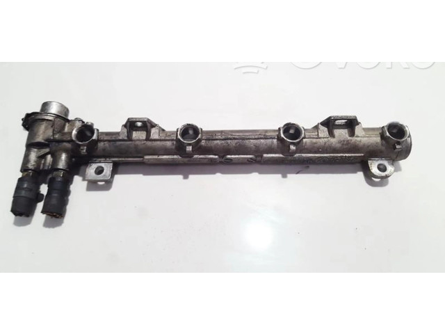 Vstřikovací lišta 036133319 Seat Leon (1M)