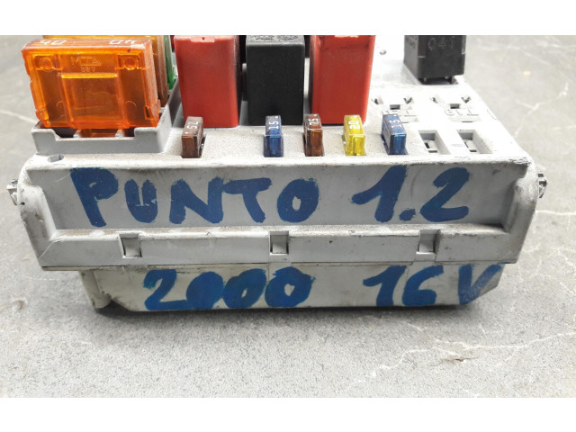 Zámek zadních dveří 46778446   Fiat Punto (199) 2011