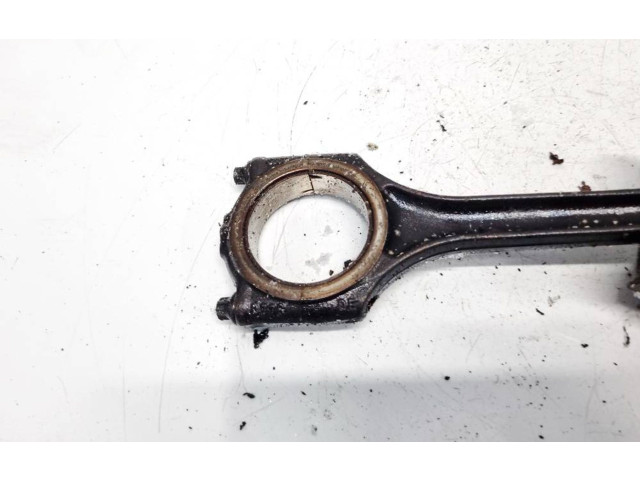  Поршень с шатуном    Audi A6 S6 C5 4B  