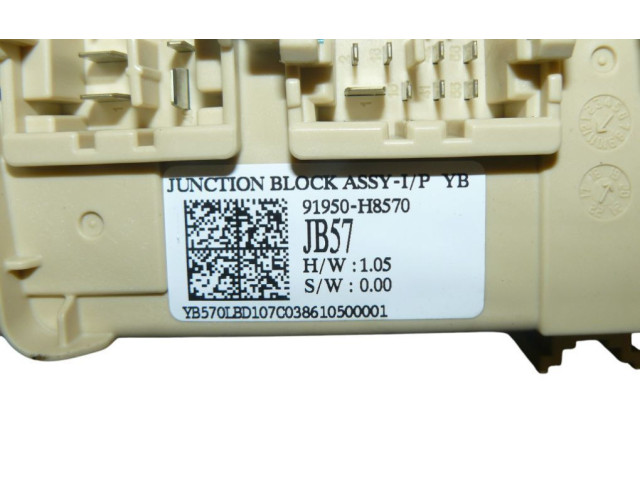 Блок предохранителей  91950H8570, 91950-H8570   KIA Stonic    