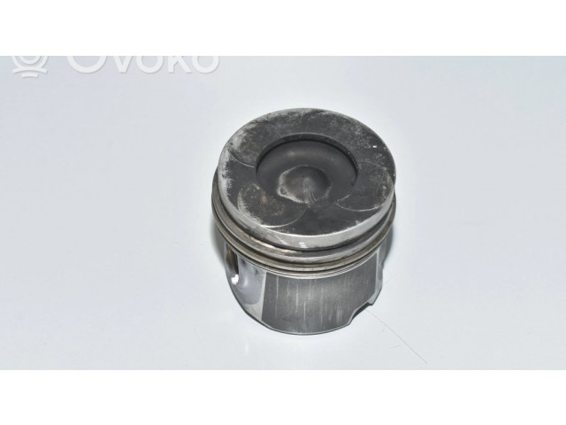Píst 7805331, 11257805331 BMW 7 F01 F02 F03 F04 pro naftový motor 2.0