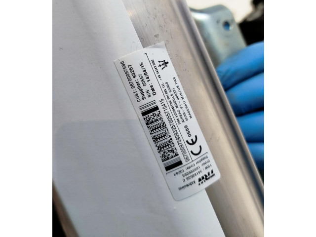 Подушка безопасности пассажира 670009759 Maserati Ghibli