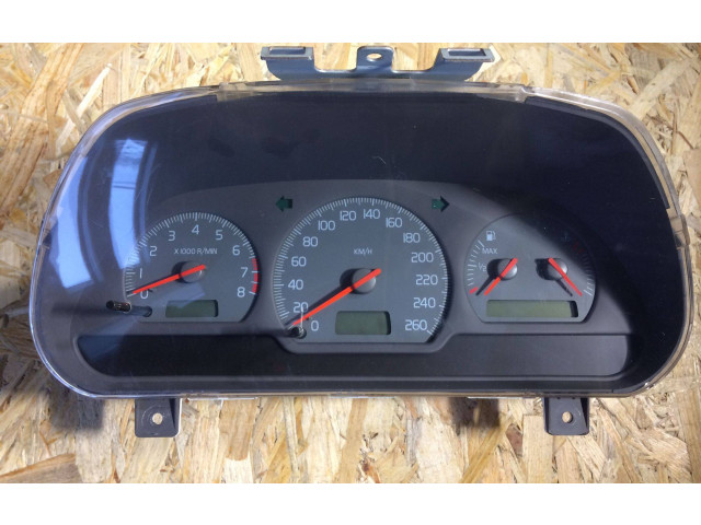 Přístrojová deska Volvo S40, V40 2001 30889710, 01W01D5