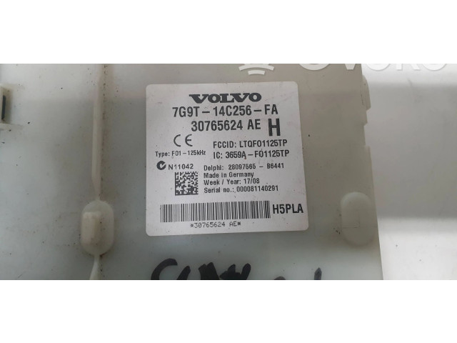 Блок предохранителей 30765624AE, 7G9T14C256FA   Volvo V70    