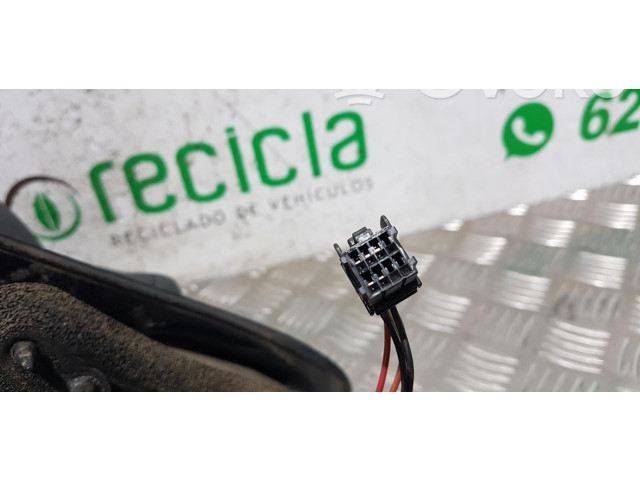 Зеркало электрическое Jeep Cherokee III KJ 2001 - 2008 года