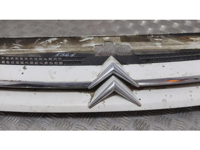 Верхняя решётка Citroen Berlingo 2003-2007 года 9644758177