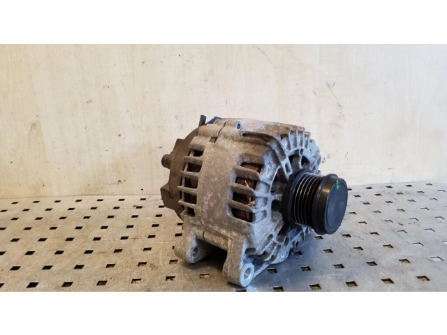 Генератор 30644799, 113020140 Volvo V40 Cross country 1.6