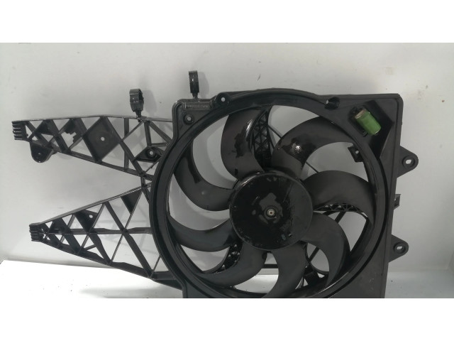 Вентилятор радиатора 51890982, M13005200 Fiat Grande Punto 1.2