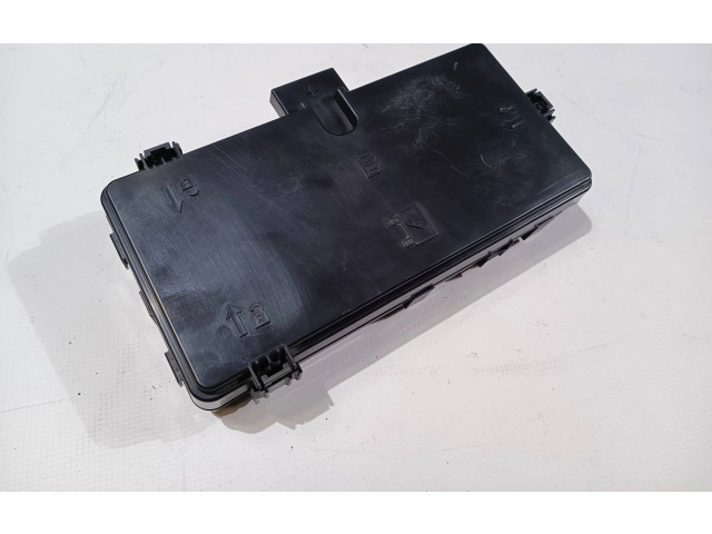 Блок предохранителей  L1MT-14D068-CF   Ford Explorer VI    