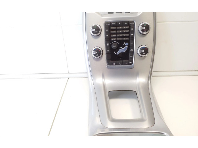 Блок управления климат-контролем 31389862   Volvo V70