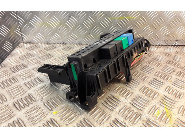 Блок предохранителей 1695450001 Mercedes-Benz A W169