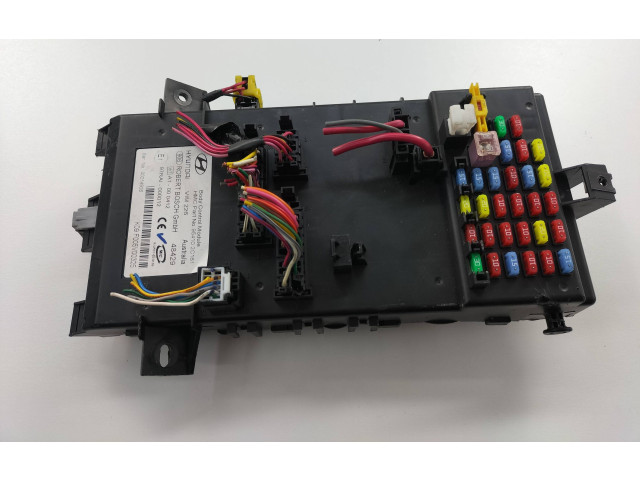 Блок предохранителей 954102C161, K09J005V00325 Hyundai Coupe