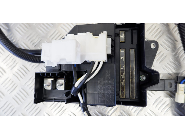 Блок предохранителей 8216550010, 8271250160   Lexus LS 460 - 600H    