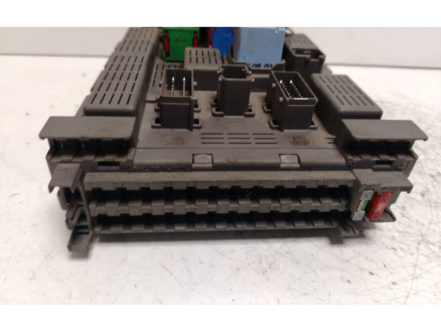 Pojistková skříňka GF10GB20 Peugeot 607 2001