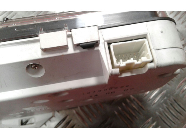 Панель приборов 30765310 Volvo C30