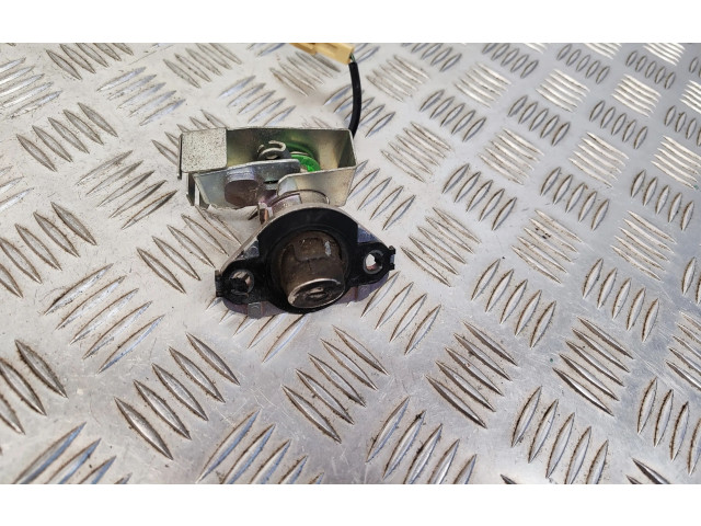 Zámek zadních dveří 3070   Lexus IS 220D-250-350 2007