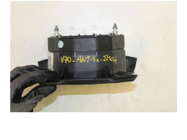 Подушка безопасности водителя Volvo V70