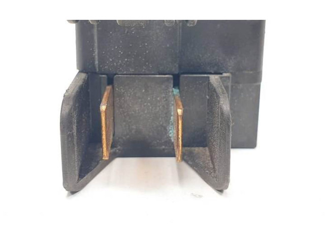 Pojistková skříňka Mercedes-Benz C W202 1994