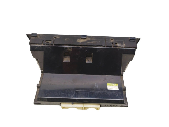 Блок управления климат-контролем 8865053010 Lexus IS 200-300