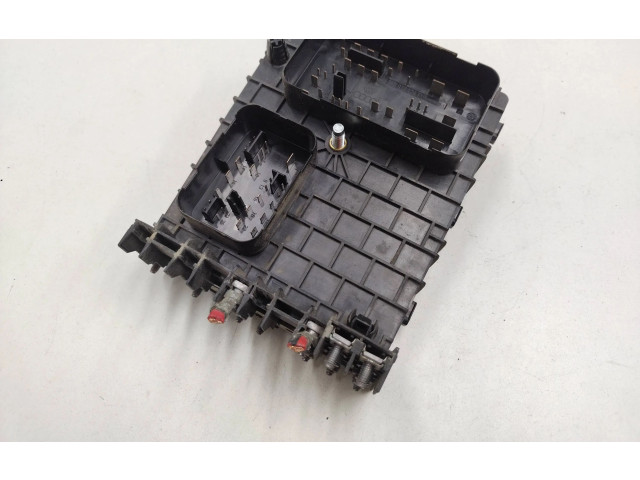 Блок предохранителей 1K0937124P, 14189861   Skoda Octavia Mk2 (1Z)    