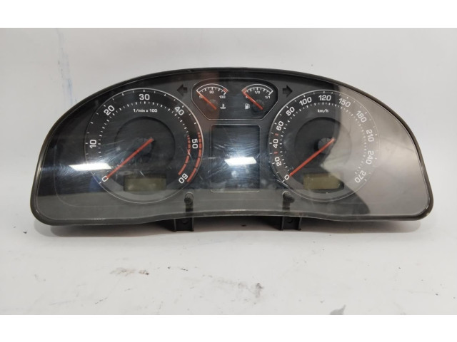 Панель приборов 3U0920811A   Skoda Superb B5 (3U)       