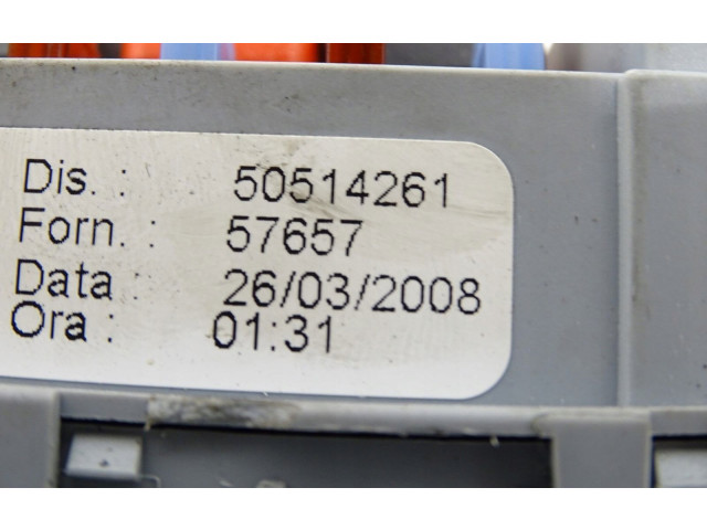 Блок предохранителей 50514261   Alfa Romeo  159   -  года