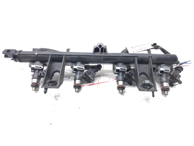 Топливная рампа 8200292590   Renault Clio IV  