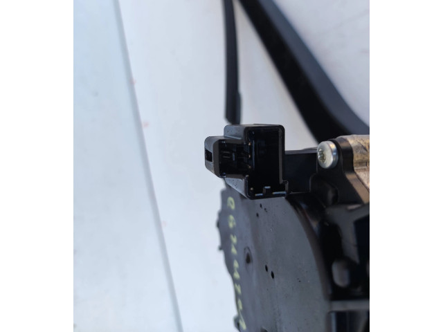 Моторчик заднего дворника 31349380, 0390201256 Volvo XC90