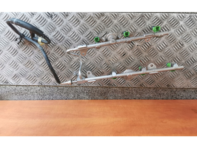 Топливная рампа 680186447000 Volvo 850