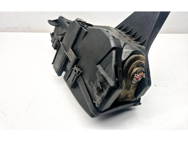 Блок предохранителей 9494210 Volvo S60